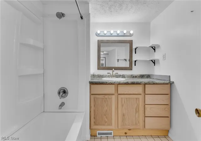 Photo 3 of Condo for sale at 10408 N Church Dr #420, Cleveland, OH 44130 | MLS# 5205319 | Listing updated on 2026-06-11