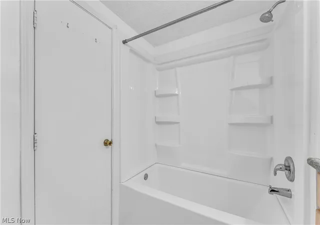 Photo 4 of Condo for sale at 10408 N Church Dr #420, Cleveland, OH 44130 | MLS# 5205319 | Listing updated on 2026-06-11