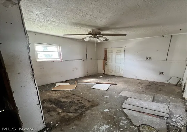 5th image of 996 Burkhardt Ave, Akron, OH 44301 | MLS# 5206106