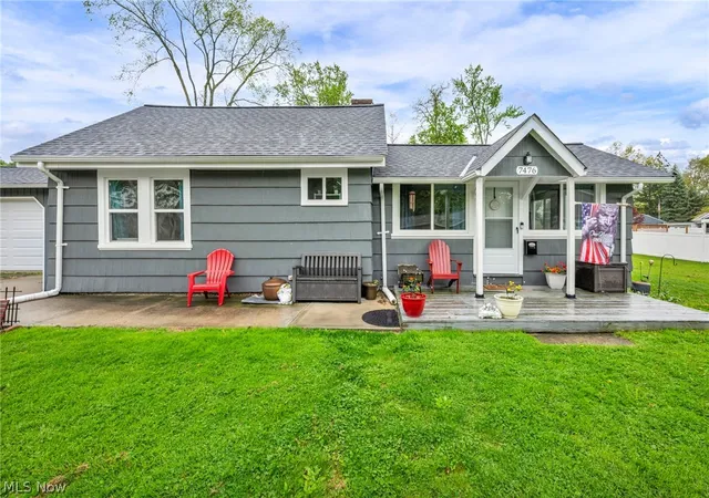Homes for sale in Mentor On The Lake, OH | 7476 Pinehurst Dr, Mentor On The Lake, OH 44060 | MLS# 5206186