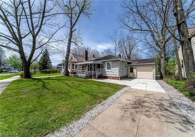 Photo 2 of Single family home for sale at 575 W Glendale St, Bedford, OH 44146 | MLS# 5206244 | Listing updated on 2026-06-16