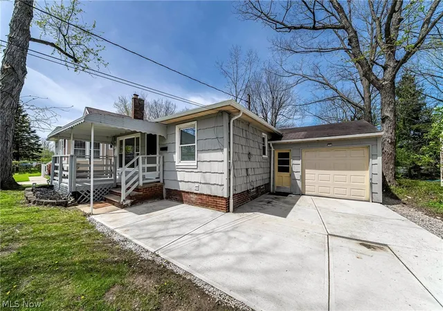 Photo 3 of Single family home for sale at 575 W Glendale St, Bedford, OH 44146 | MLS# 5206244 | Listing updated on 2026-06-16