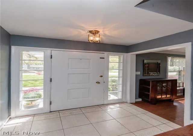 Homes for sale in Rocky River, OH | 22636 Locust Ln, Rocky River, OH 44116 | MLS# 5204966