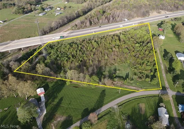 Homes for sale in Newton Falls, OH | 2101 Miller Graber Rd, Newton Falls, OH 44444 | MLS# 5204578