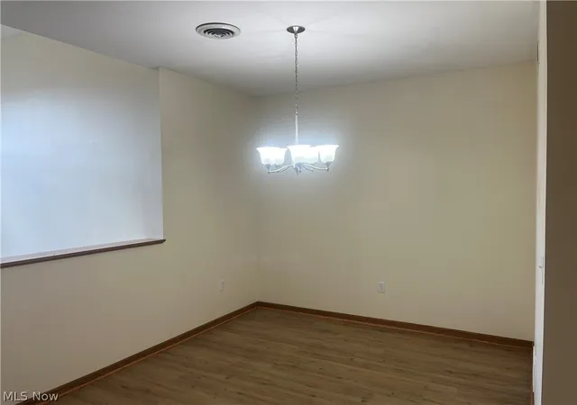 Listing Photo 4 - Condo for sale in building located at 49092 Eagle Dr, East Liverpool, OH 43920