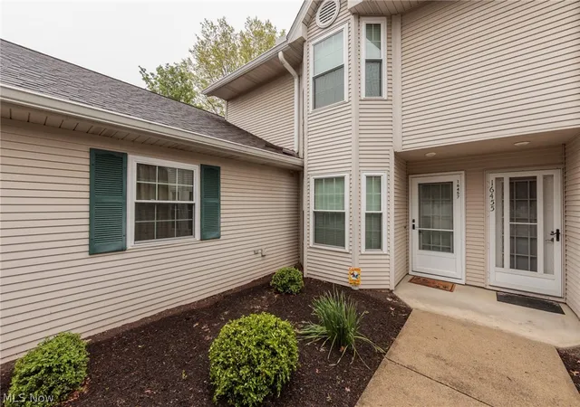 Homes for sale in Middleburg Heights, OH | 16457 Emerald Pt, Middleburg Heights, OH 44130 | MLS# 5206001