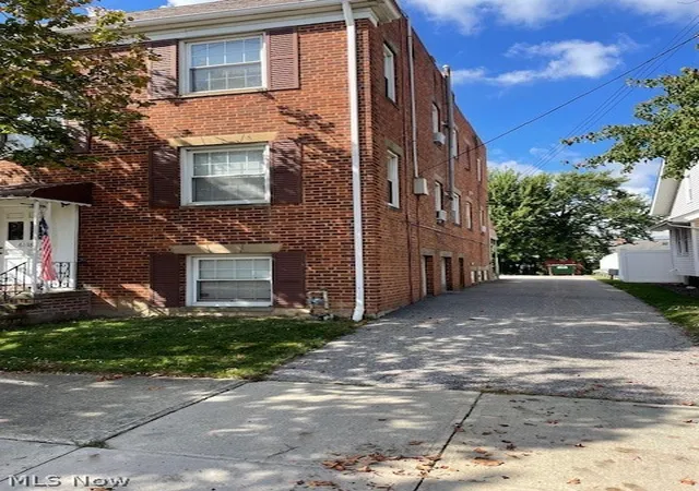 4th image of 6118 Ridge Rd, Cleveland, OH 44129 | MLS# 5206072