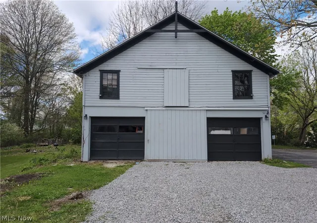 Photo 4 of Single family home for sale at 8217 Park Ave, Garrettsville, OH 44231 | MLS# 5206188 | Listing updated on 2026-07-09