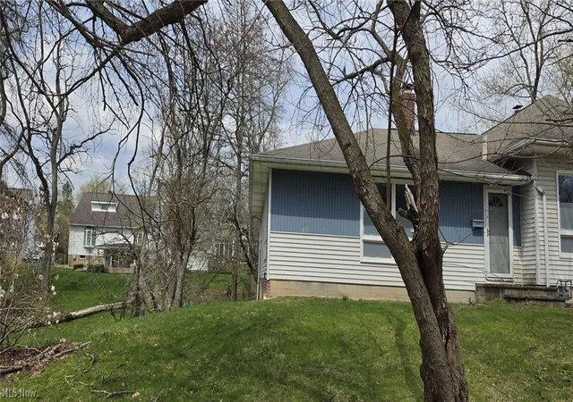 2nd image of 105 Mapledale Ave, Bedford, OH 44146 | MLS# 5206335