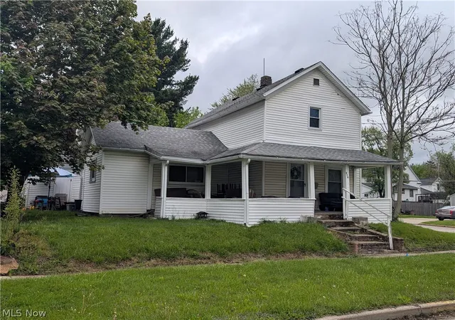 Homes for sale in Wadsworth, OH | 206 Water St, Wadsworth, OH 44281 | MLS# 5206148