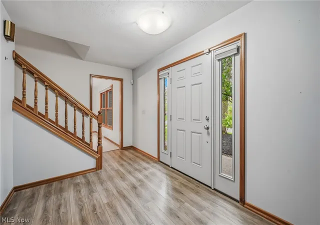 Photo 3 of Single family home for sale at 1178 Logan Woods Dr, Hubbard, OH 44425 | MLS# 5204729 | Listing updated on 2026-07-13