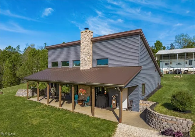 Photo 2 of Single family home for sale at 6180 Irish Ridge Rd Se, Corning, OH 43730 | MLS# 5206311 | Listing updated on 2026-08-25