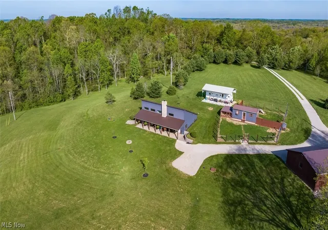 Photo 4 of Single family home for sale at 6180 Irish Ridge Rd SE, Corning, OH 43730 | MLS# 5206311 | Listing updated on 2026-08-25