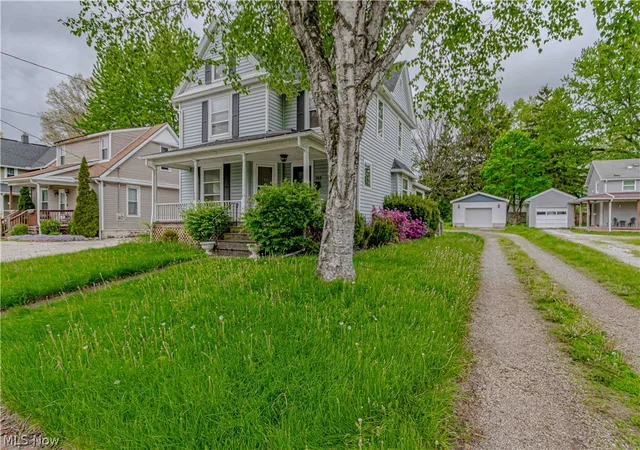 Photo 2 of Single family home for sale at 389 High St, Wadsworth, OH 44281 | MLS# 5205286 | Listing updated on 2026-08-20