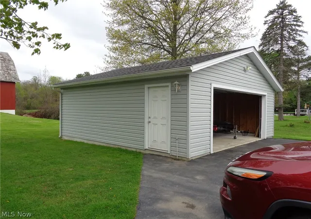 Homes for sale in North Royalton, OH | 3303 Akins Rd, North Royalton, OH 44133 | MLS# 5206436
