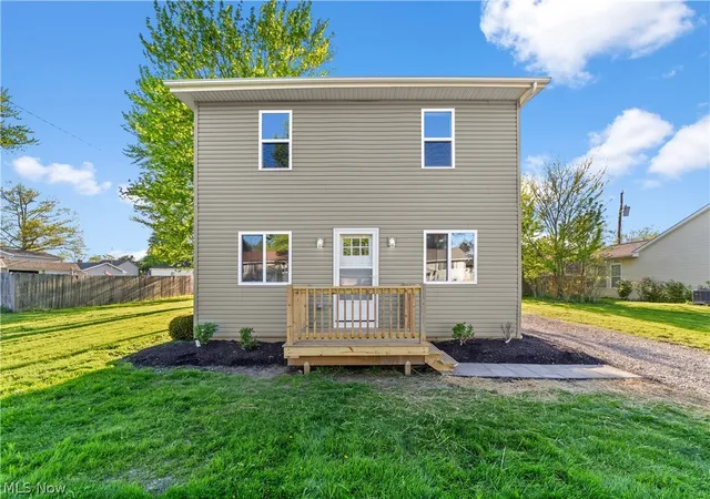 1st image of 620 Pasadena Ave, Sheffield Lake, OH 44054 | MLS# 5206232