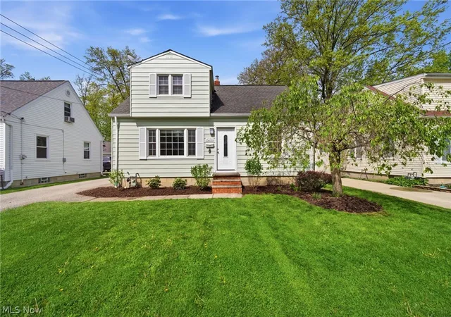 1st image of 4276 Grove Ave, Willoughby, OH 44094 | MLS# 5206329