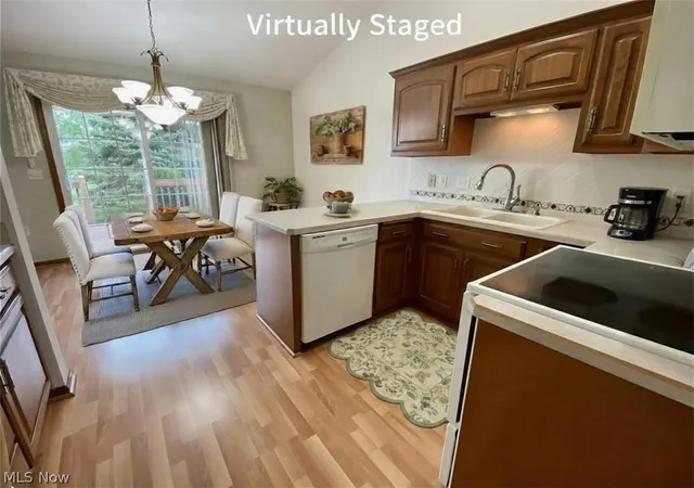 Listing Photo 5 - Condo for sale in building located at 1578 Cape Cod Dr, Mansfield, OH 44904