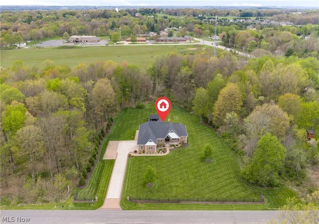 Photo 4 of Single family home for sale at 8622 Hunters Ridge Run, Wadsworth, OH 44281 | MLS# 5205102 | Listing updated on 2026-08-24