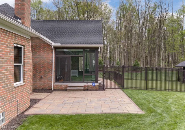 Photo 5 of Single family home for sale at 8622 Hunters Ridge Run, Wadsworth, OH 44281 | MLS# 5205102 | Listing updated on 2026-08-24