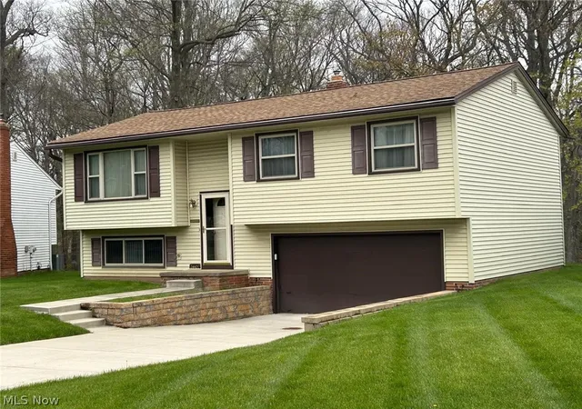 Homes for sale in Bedford Heights, OH | 24437 Ridgeline, Bedford Heights, OH 44146 | MLS# 5206356