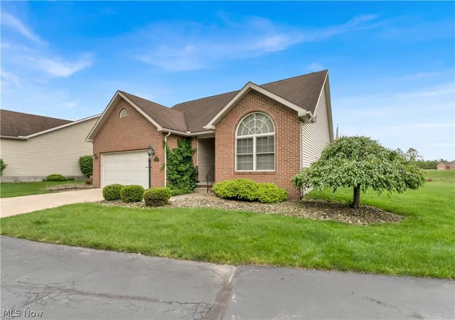 2nd image of 144 Royal Troon Dr Se, Warren, OH 44484 | MLS# 5206219