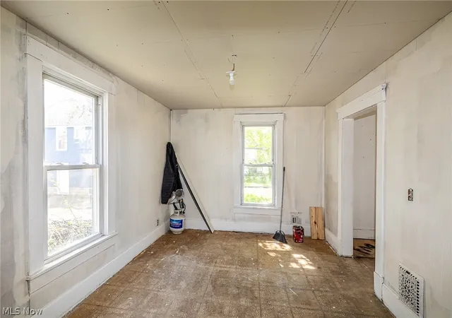 Photo 3 of Single family home for sale at 1107 W 2nd Street, Lorain, OH 44052 | MLS# 5206626 | Listing updated on 2026-07-27