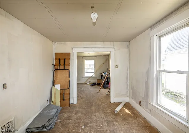 Photo 4 of Single family home for sale at 1107 W 2nd Street, Lorain, OH 44052 | MLS# 5206626 | Listing updated on 2026-07-27