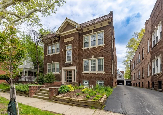 2nd image of 2634 Mayfield Rd #4, Cleveland, OH 44106 | MLS# 5206283