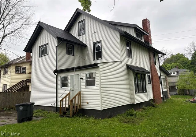 5th image of 112 Burton Ave, Akron, OH 44302 | MLS# 5206509