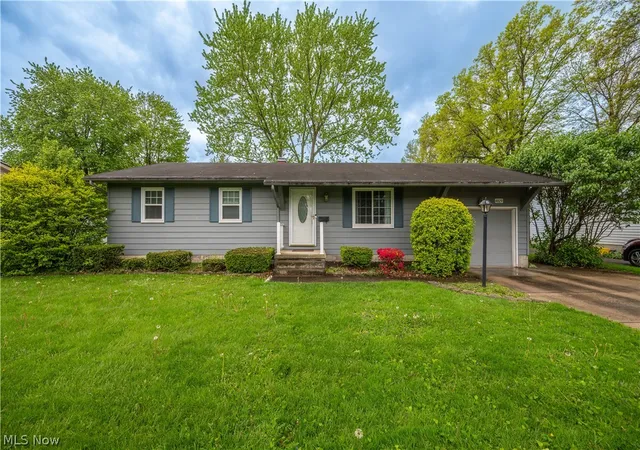 1st image of 4829 New Rd, Youngstown, OH 44515 | MLS# 5206673