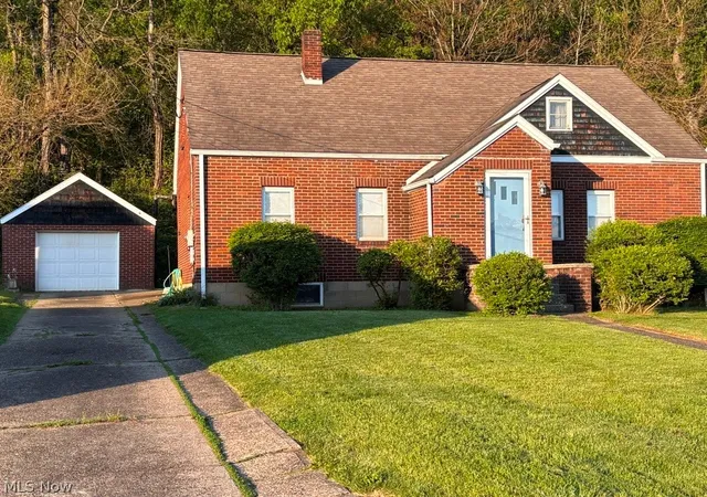 Homes for sale in New Cumberland, WV | 1006 Third Ave, New Cumberland, WV 26047 | MLS# 5206686