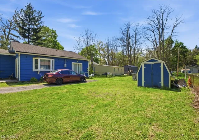 3rd image of 622 Riverside Blvd, Eastlake, OH 44095 | MLS# 5206700