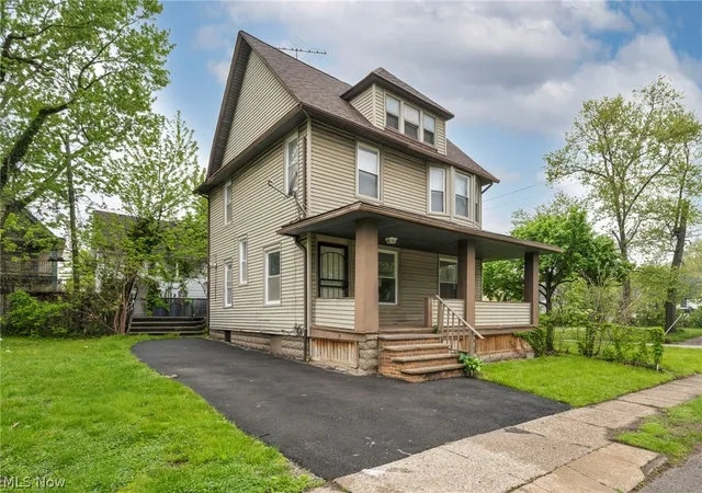 Homes for sale in Cleveland, OH | 1168 N Lockwood Ave, Cleveland, OH 44112 | MLS# 5206708
