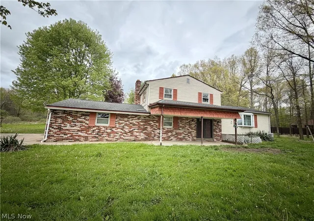 Homes for sale in Newton Falls, OH | 3948 Carson Salt Springs Rd, Newton Falls, OH 44444 | MLS# 5206642