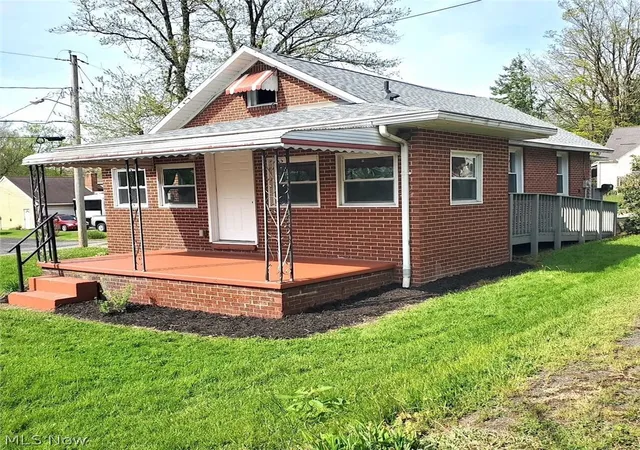 Photo 4 of Sale Pending at 665 Gilbert Ave, Mansfield, OH 44907 | MLS# 5206764 | Listing updated on 2026-08-03