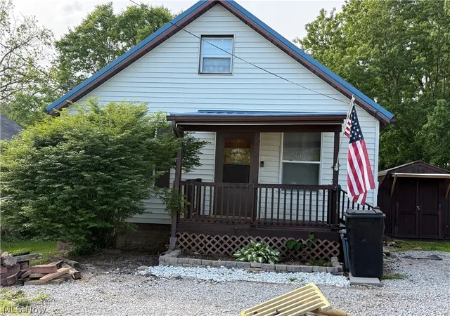 Photo 1 of Single family home for sale at 609 7th Avenue, Parkersburg, WV 26101 | MLS# 5206778 | Listing updated on 2026-09-01