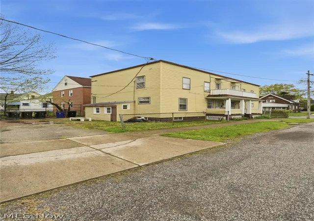 Homes for sale in Cleveland, OH | 689 Midland Ave, Cleveland, OH 44110 | MLS# 5203601