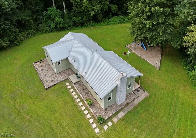 Photo 2 of Single family home for sale at 21750 State Route 550, Amesville, OH 45711 | MLS# 5206610 | Listing updated on 2026-08-21