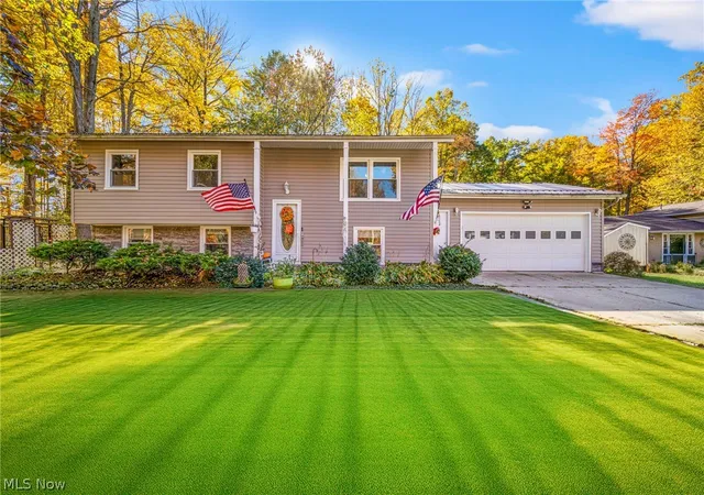 2nd image of 7435 Glenwood Rd, Conneaut, OH 44030 | MLS# 5206442