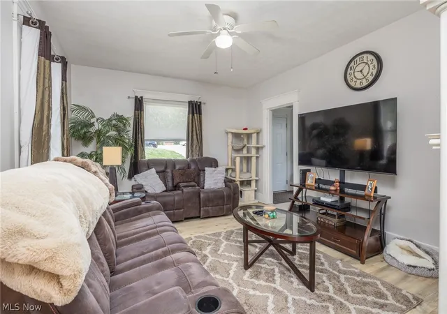 Photo 3 of Single family home for sale at 420 Phillips St, Marietta, OH 45750 | MLS# 5204579 | Listing updated on 2026-06-29