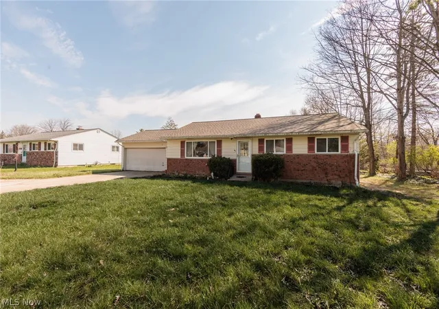 2nd image of 19157 Howe Rd, Strongsville, OH 44136 | MLS# 5206852