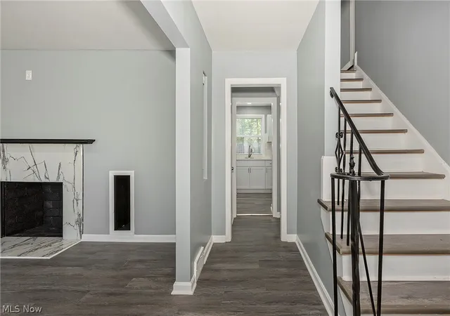 Photo 2 of Sale Pending at 1259 Hereford Rd, Cleveland, OH 44118 | MLS# 5206975 | Listing updated on 2026-06-17