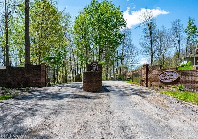 Homes for sale in Lisbon, OH | 32094 Westward Wy, Lisbon, OH 44432 | MLS# 5206892