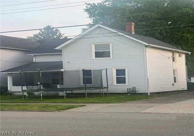 Homes for sale in Dover, OH | 436 Race St, Dover, OH 44622 | MLS# 5207019