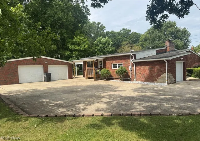 Photo 3 of Single family home for sale at 4847 Norquest Blvd, Youngstown, OH 44515 | MLS# 5206923 | Listing updated on 2026-10-01