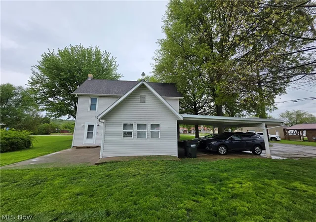 Homes for sale in Newcomerstown, OH | 60951 County Road 9, Newcomerstown, OH 43832 | MLS# 5206527