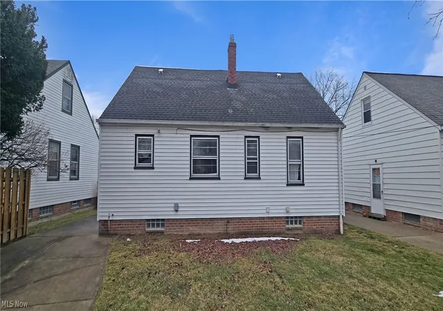 Homes for sale in Willowick, OH | 351 Clarmont Rd, Willowick, OH 44095 | MLS# 5207036