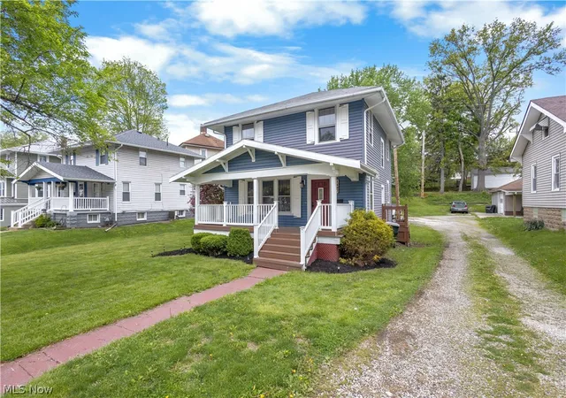 Homes for sale in Cambridge, OH | 1407 Stewart Ave, Cambridge, OH 43725 | MLS# 5204879