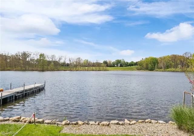 1st image of 3870 S Main St, Green, OH 44319 | MLS# 5206945